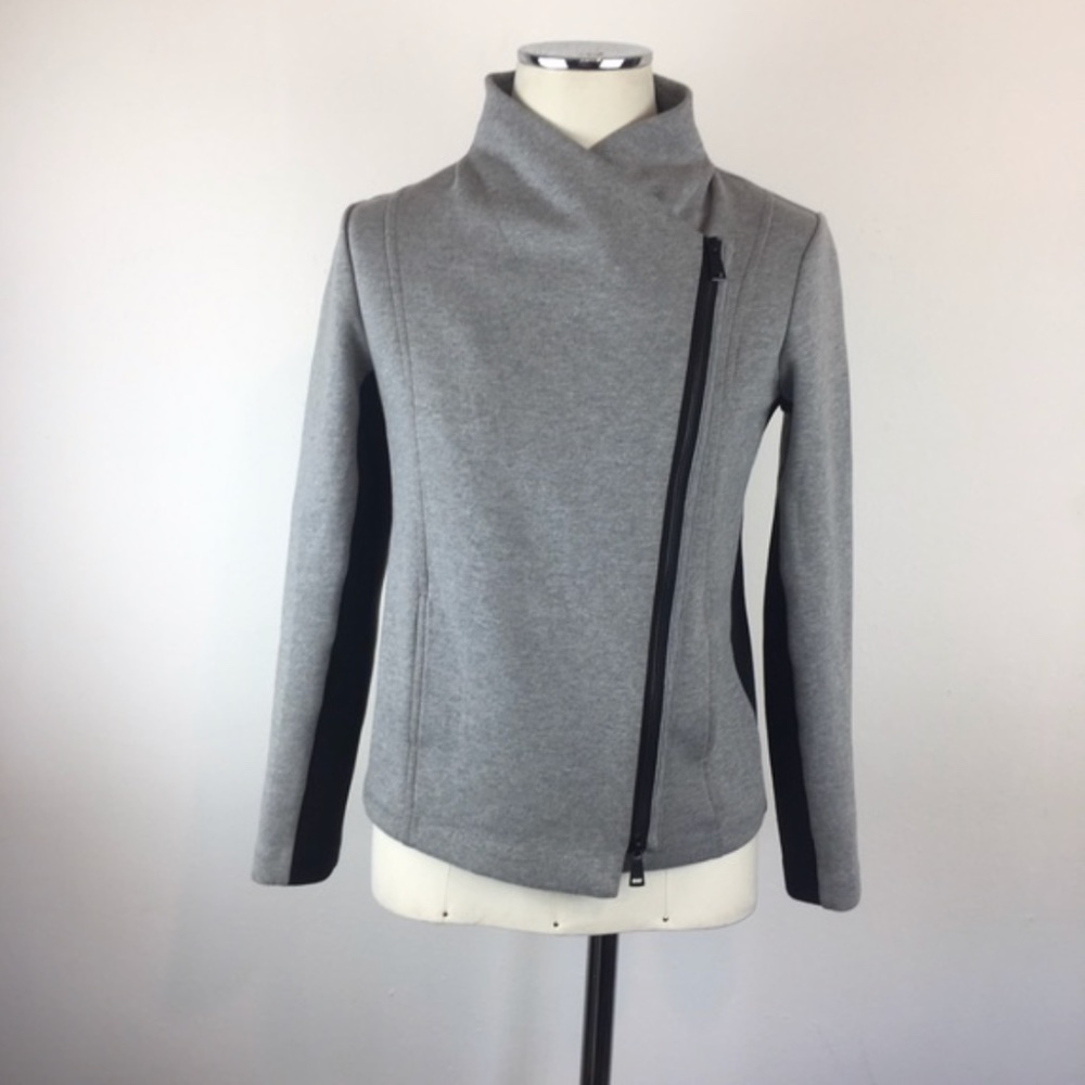 Vince Gray Knit Asymmetrical Zip Jacket L EUC - Picture 5 of 14